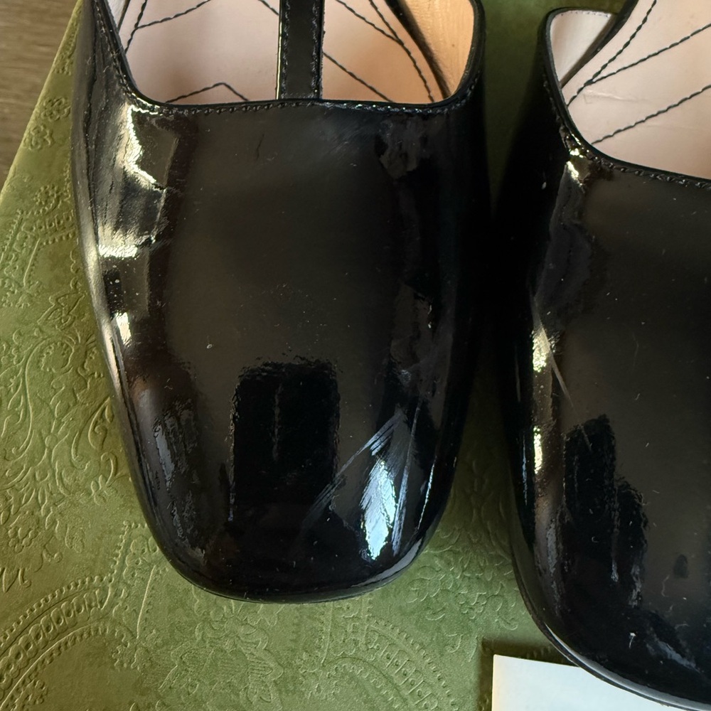 Gucci Black Patent Leather Flats - Picture 8 of 10